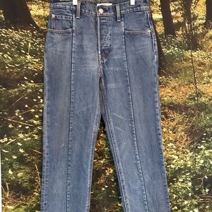 Levi’s cropped ankle jean - size 2